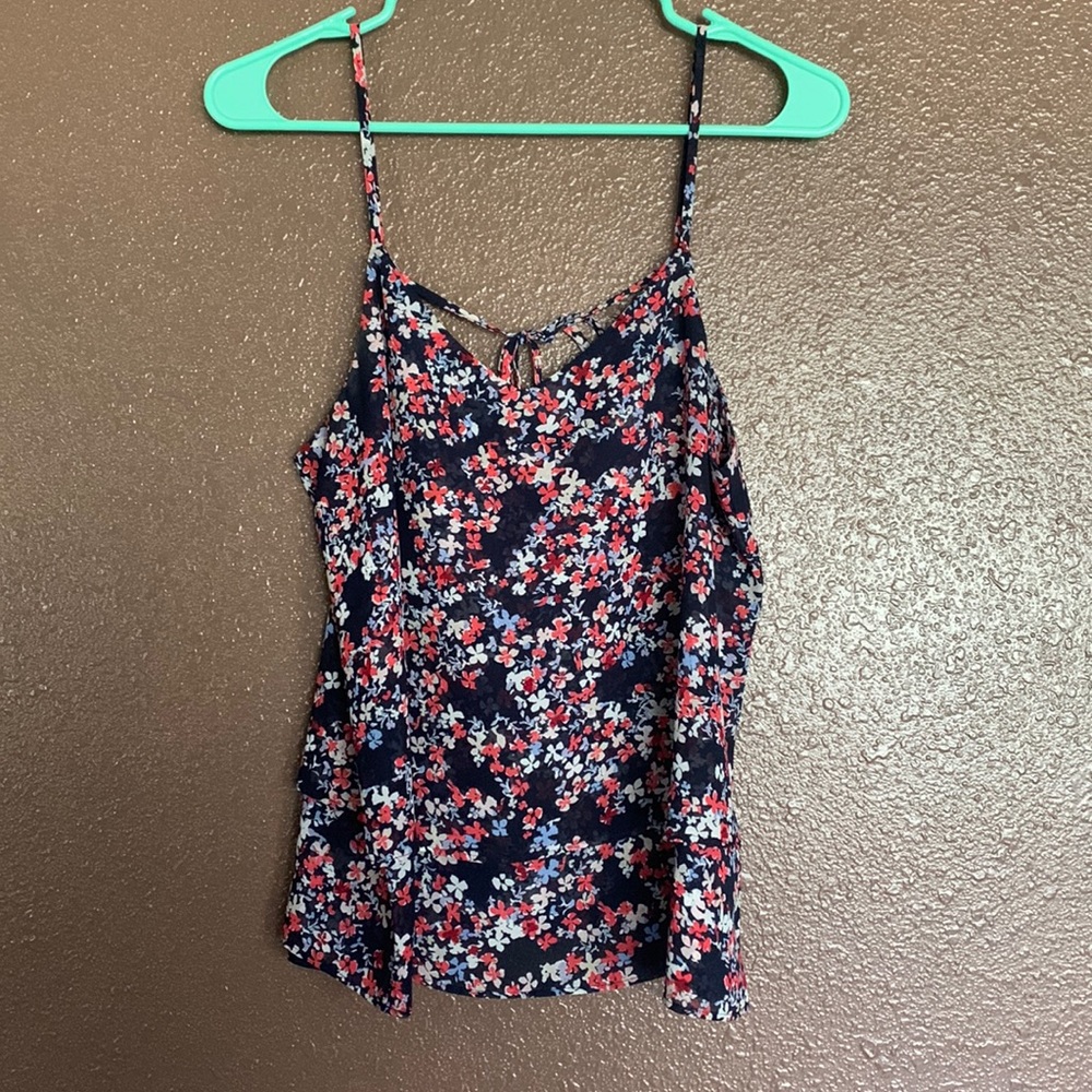 Maurice’s women’s top (medium)